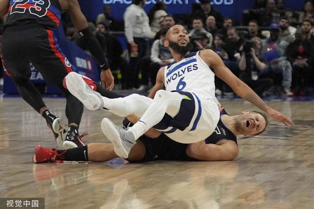 以其精明的 以其精明的